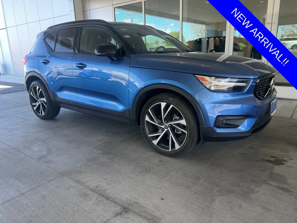 Used 2021 Volvo XC40 T5 R-Design w/ Protection Package Premier AWD/4WD image 1
