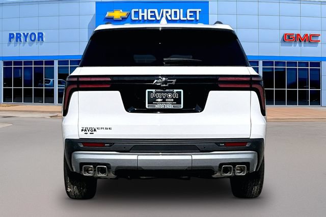 New 2027 Chevrolet Traverse LT w/ Driver Confidence Package FWD image 4