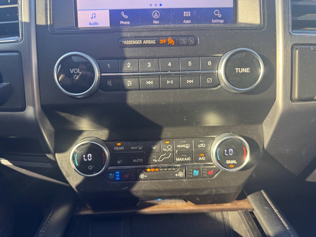 Used 2021 Ford Expedition Platinum image 25