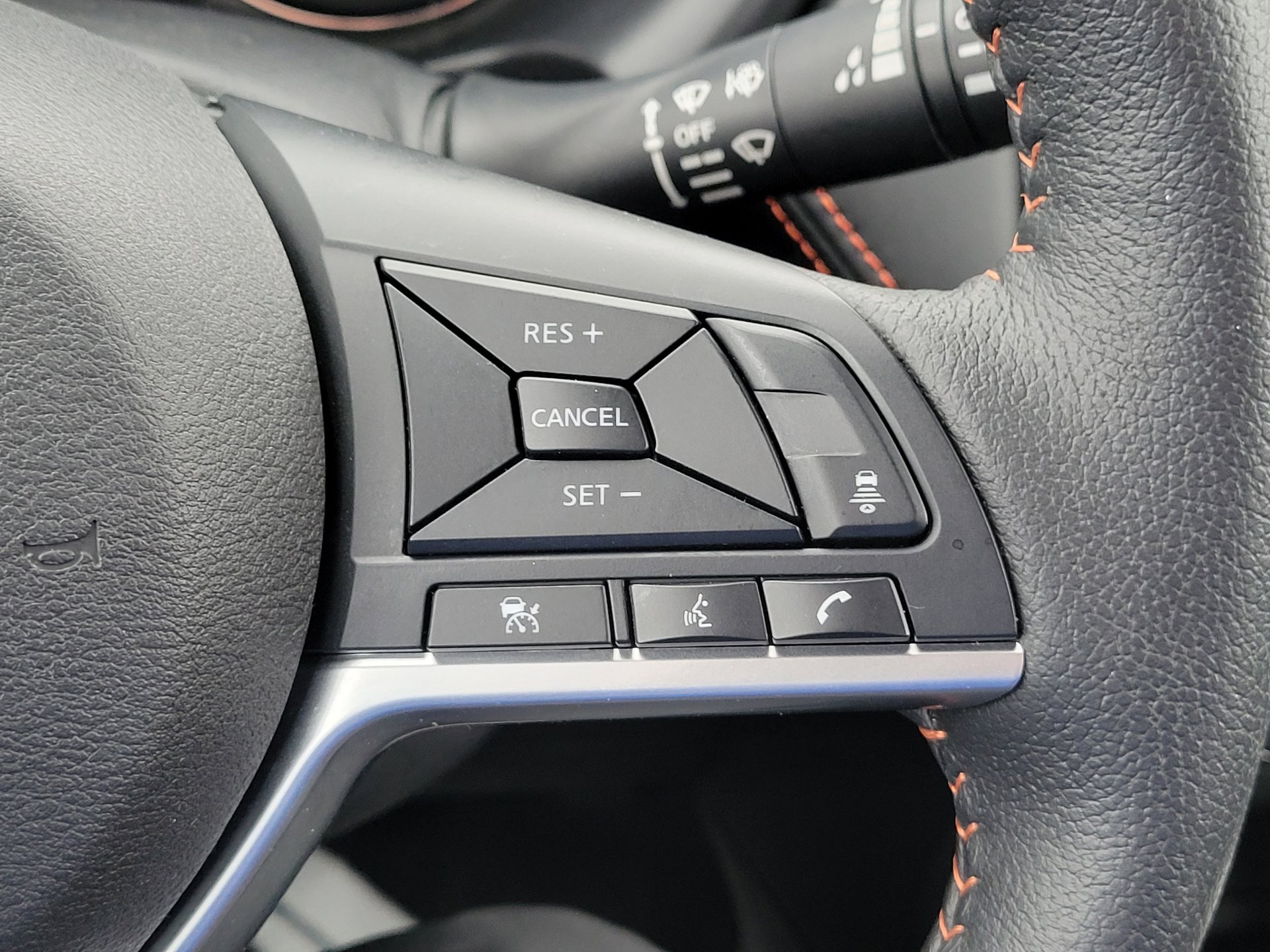 Certified 2023 Nissan Kicks SR w/ SR Premium Package image 23