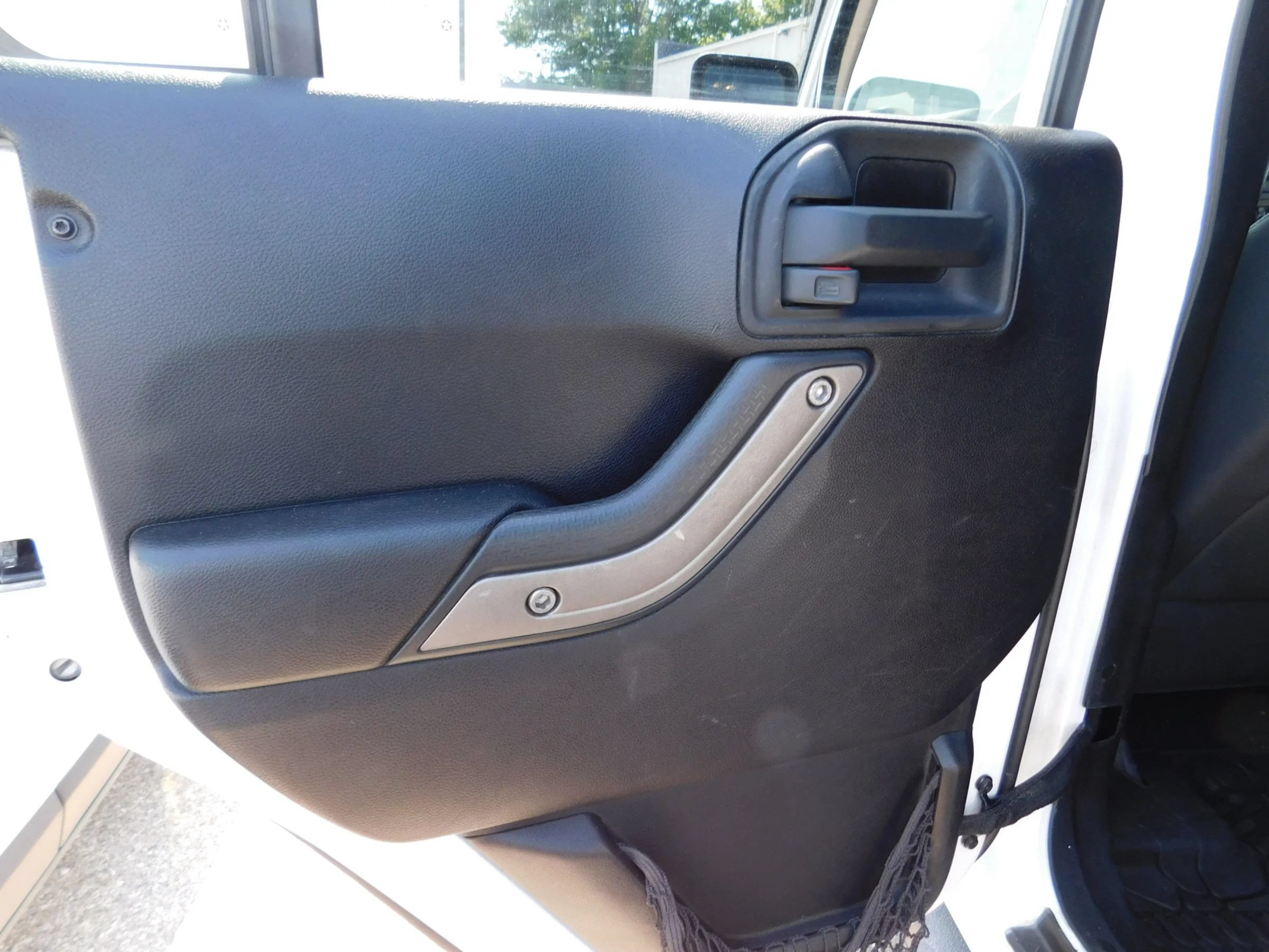 Used 2015 Jeep Wrangler Unlimited Sport w/ Quick Order Package 24S AWD/4WD image 12