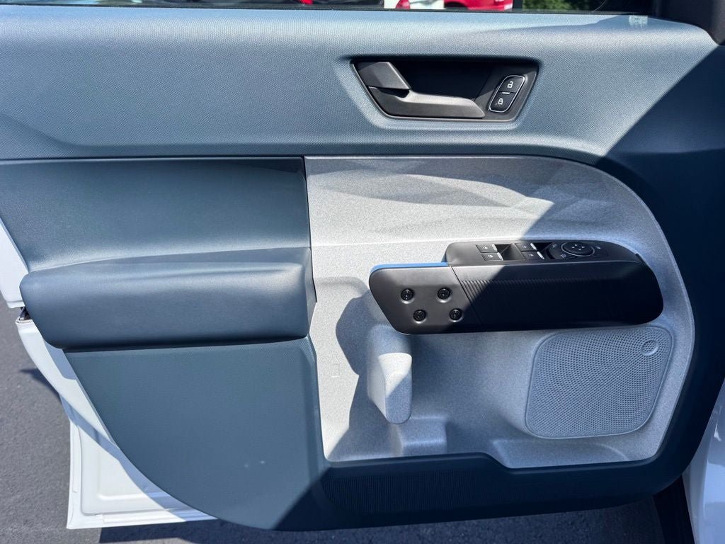 New 2026 Ford Maverick XLT w/ XLT Luxury Package FWD image 21