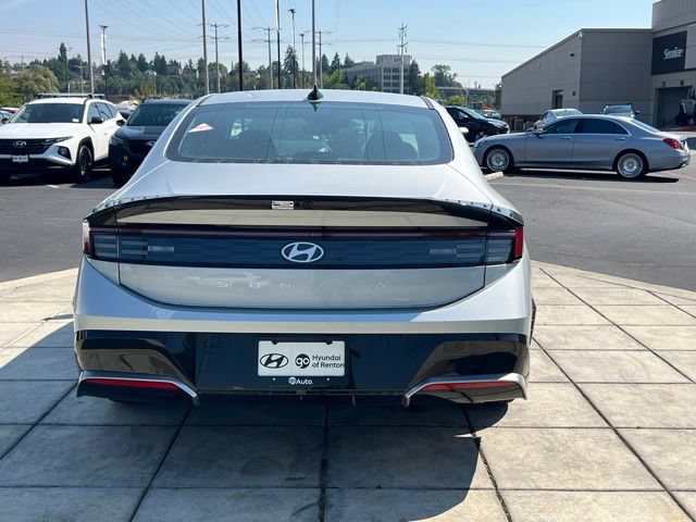 New 2026 Hyundai Sonata SEL FWD image 10