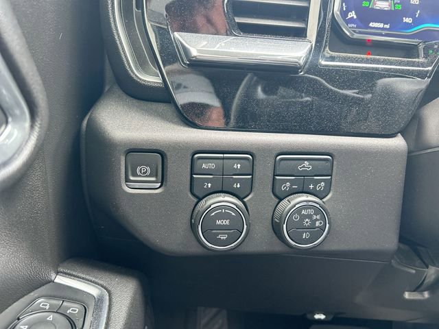 Used 2023 Chevrolet Silverado 1500 LT Trail Boss w/ Convenience Package II image 24