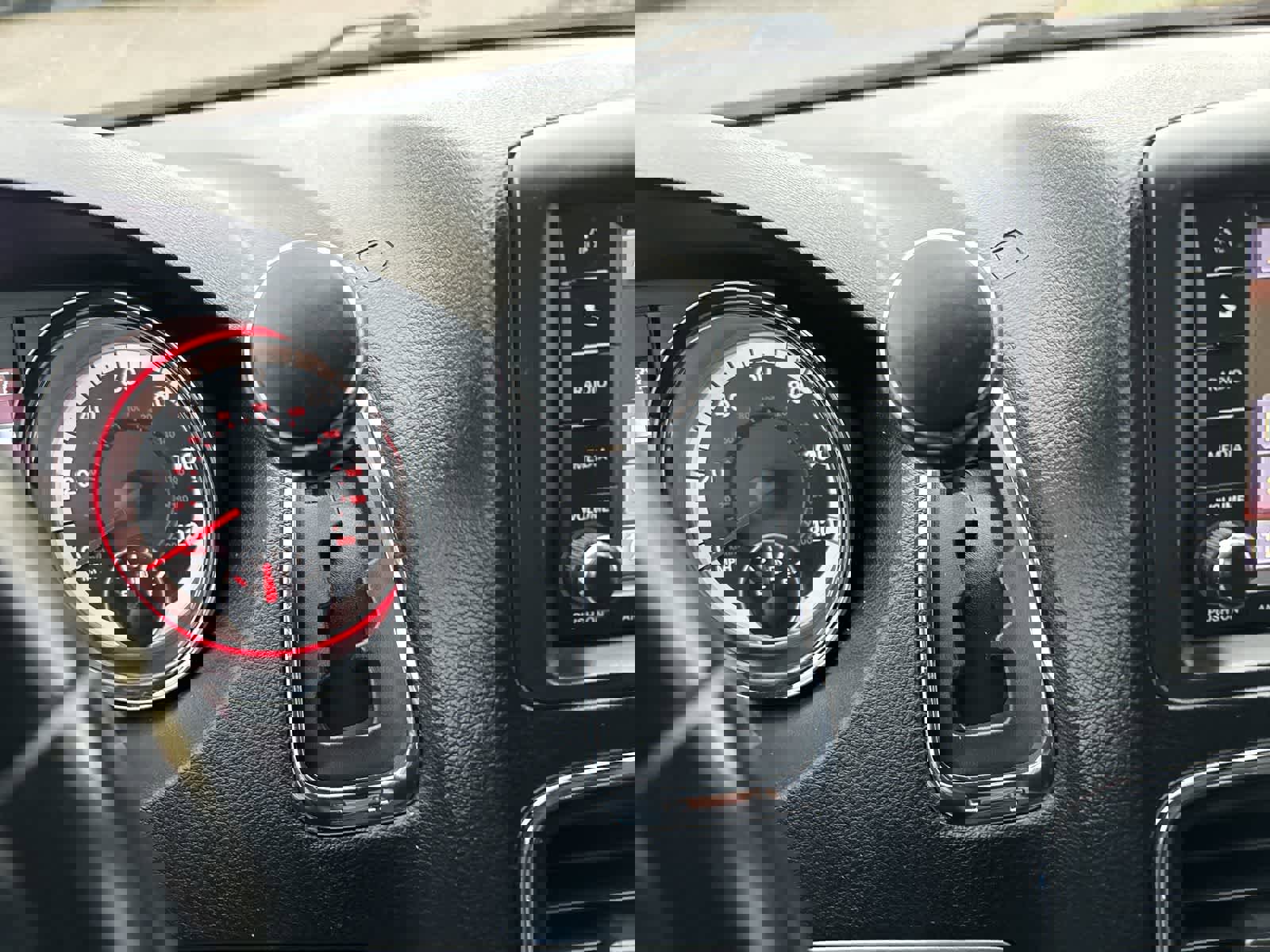 Certified 2019 Dodge Grand Caravan GT image 24