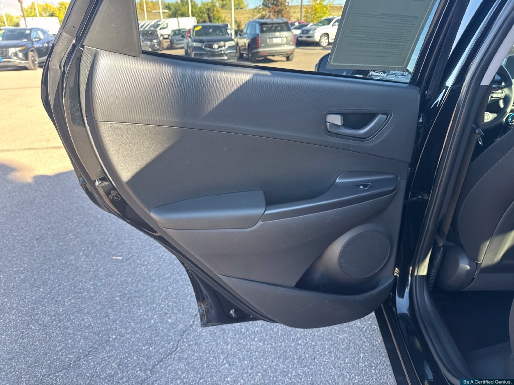 Certified 2023 Hyundai Kona SEL AWD/4WD image 30