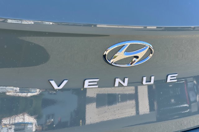 New 2026 Hyundai Venue SE FWD image 8