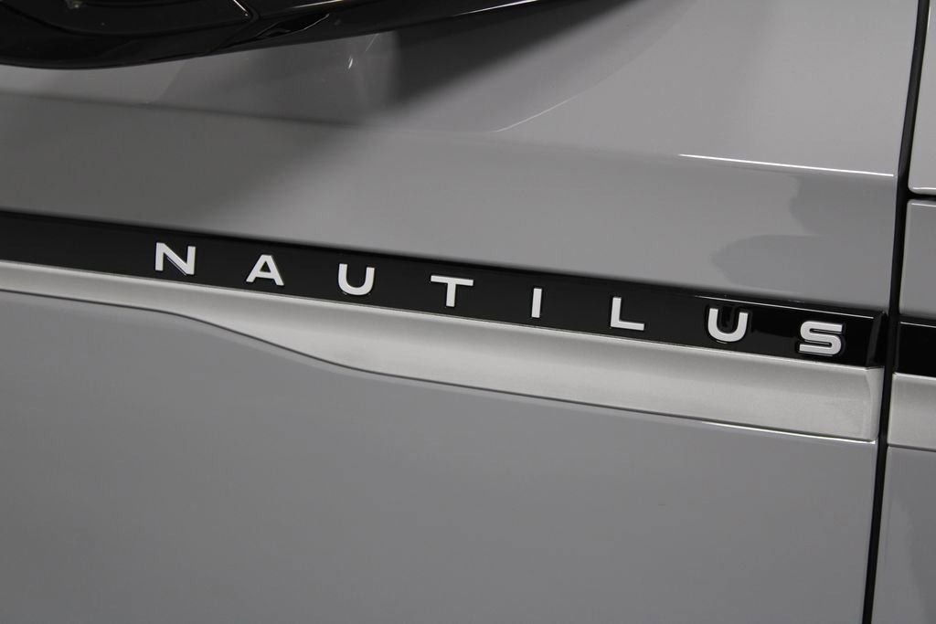 New 2026 Lincoln Nautilus Premier image 11