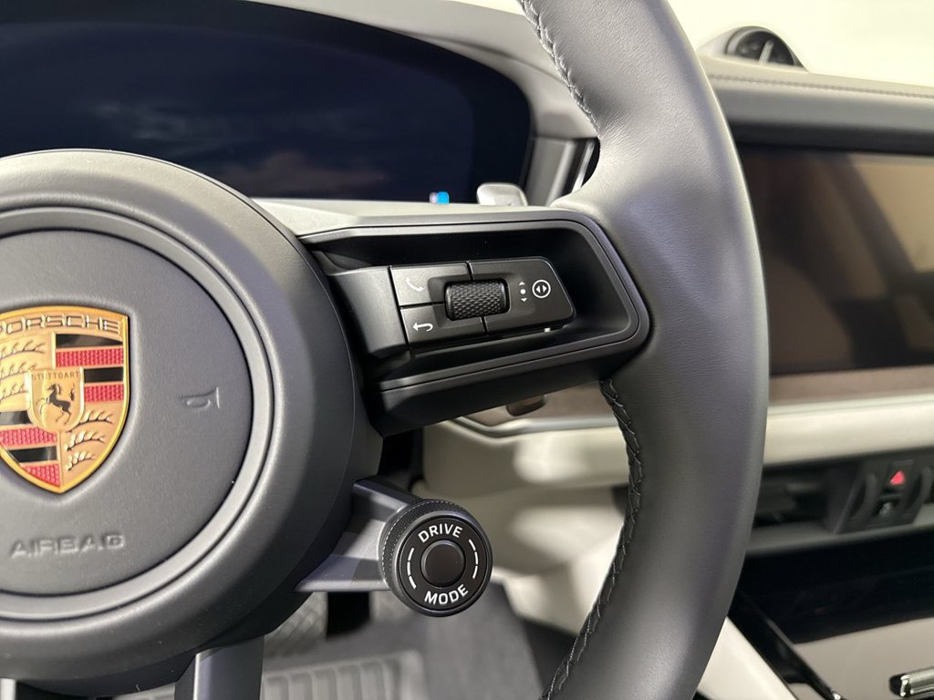 New 2026 Porsche Cayenne E-Hybrid AWD/4WD image 39