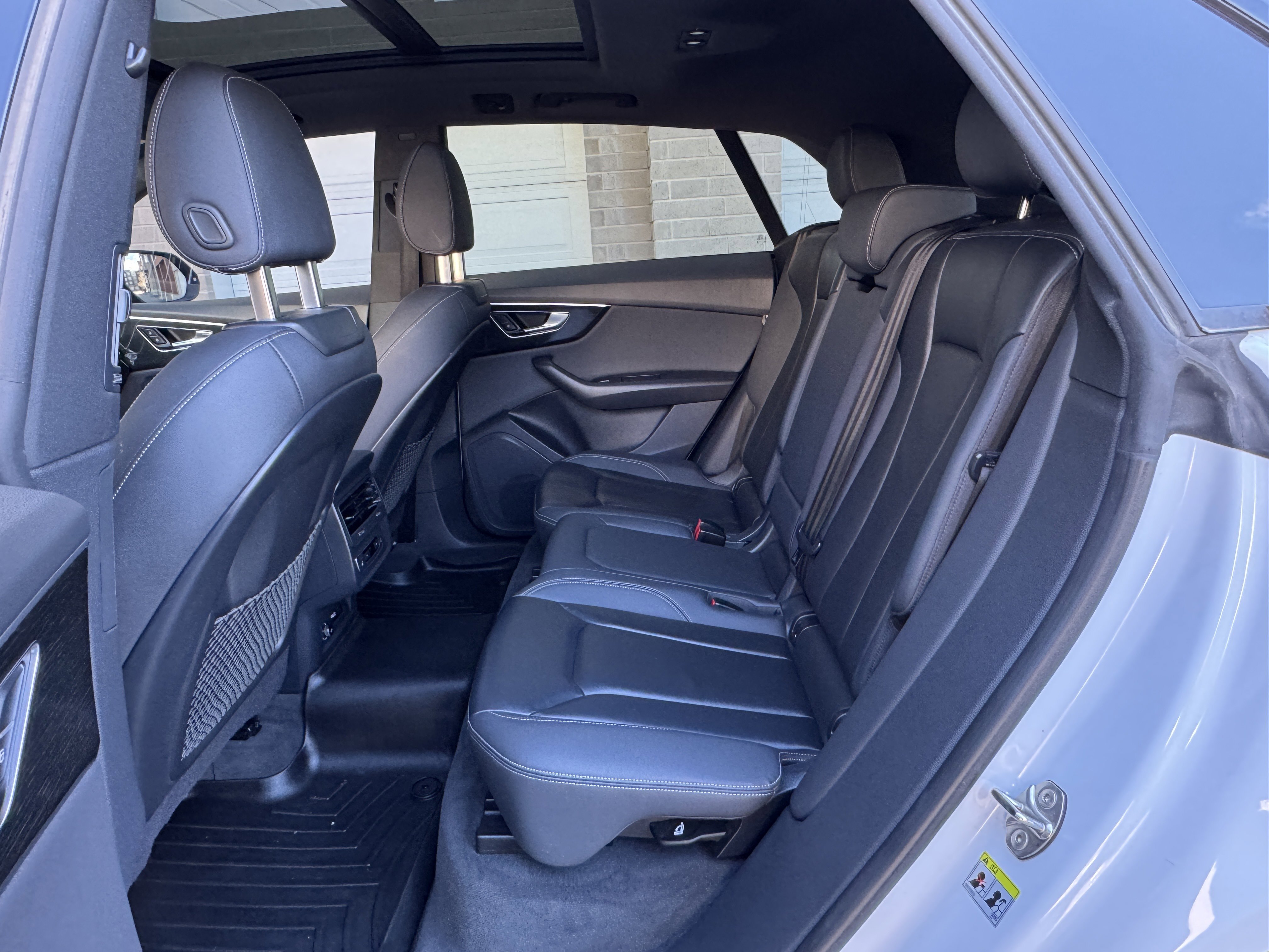 Used 2020 Audi Q8 Premium w/ Black Optic Package image 33