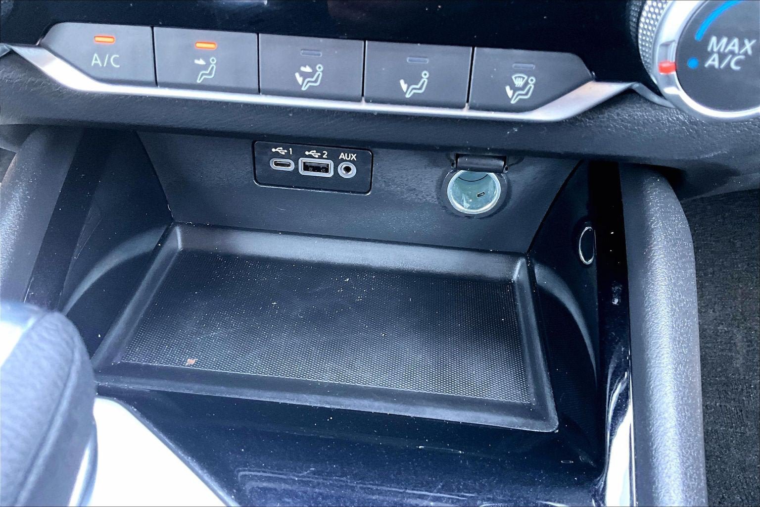 Used 2024 Nissan Altima 2.5 SV AWD/4WD image 30