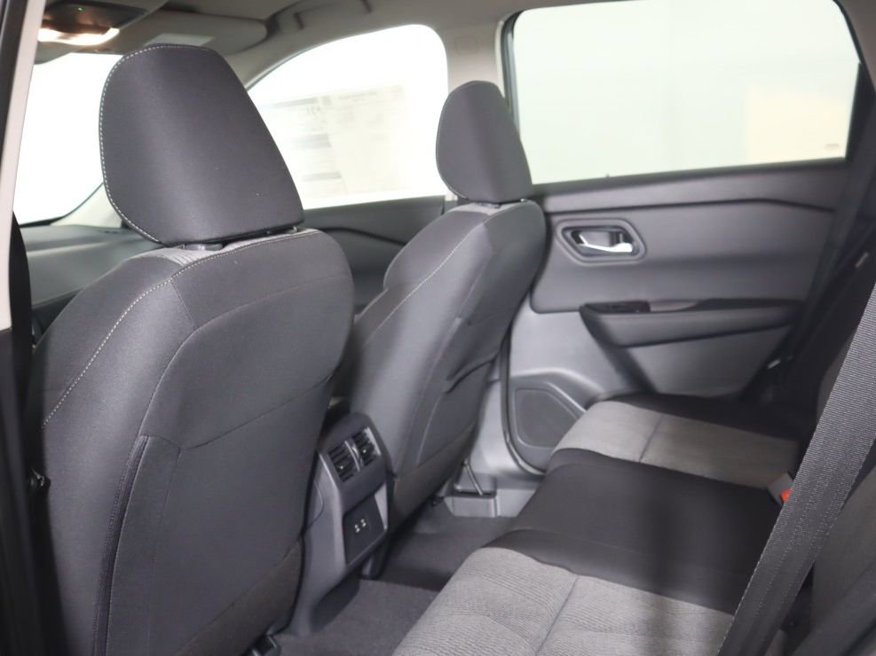 New 2026 Nissan Rogue SV w/ Cold Weather Package AWD/4WD image 21