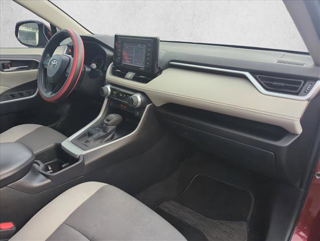 Used 2022 Toyota RAV4 XLE image 27