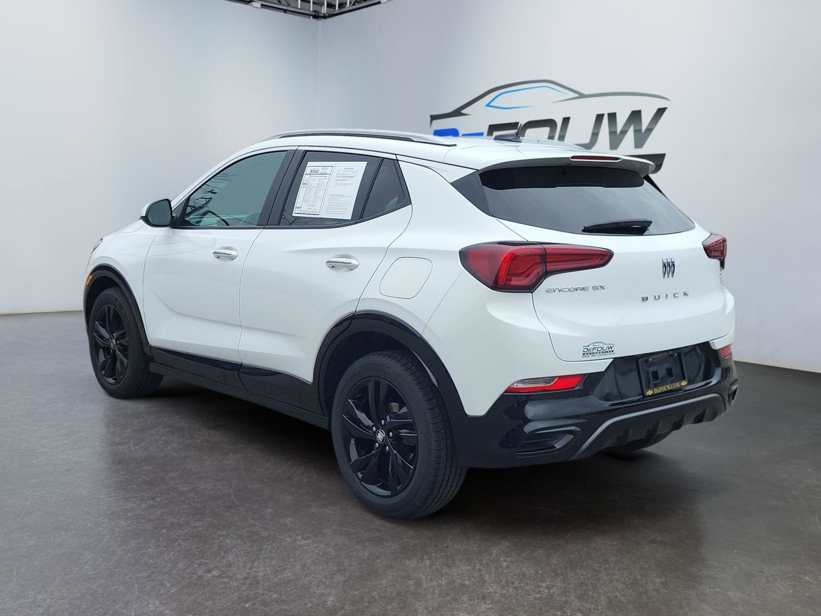 Used 2024 Buick Encore GX Sport Touring image 5