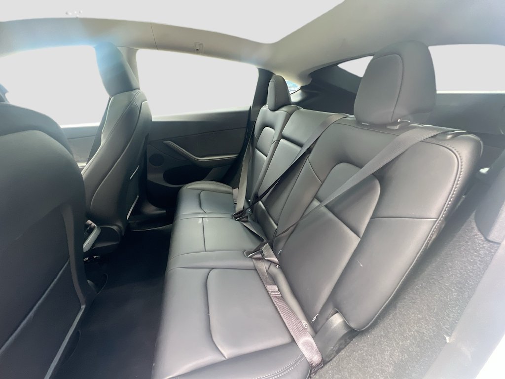 Used 2025 Tesla Model Y Long Range RWD image 26