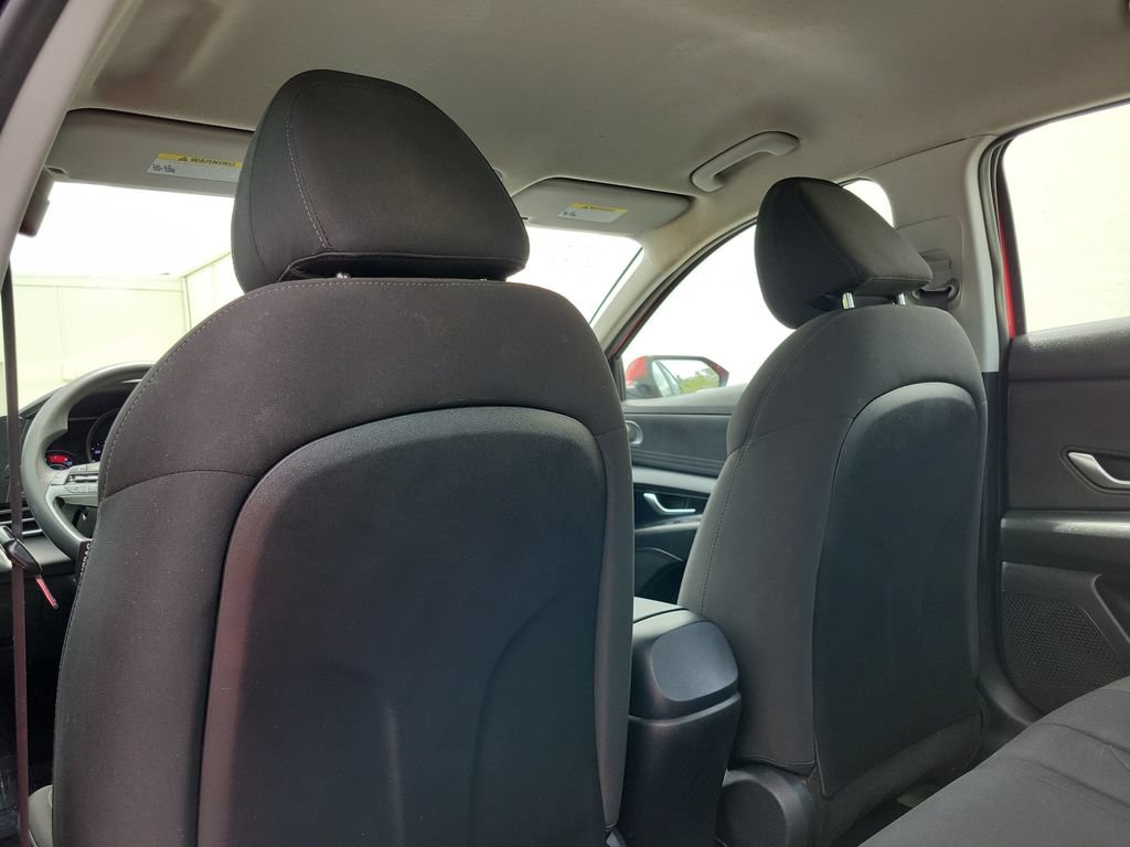 Used 2023 Hyundai Elantra SEL FWD image 16