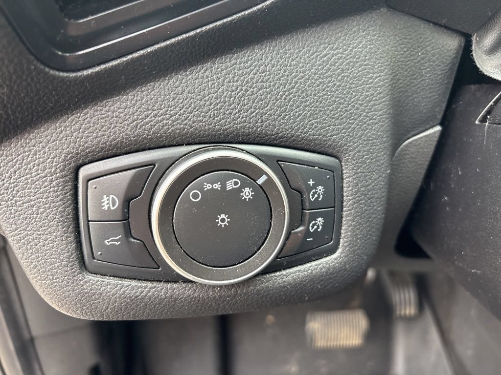 Used 2019 Ford Escape SEL FWD image 13