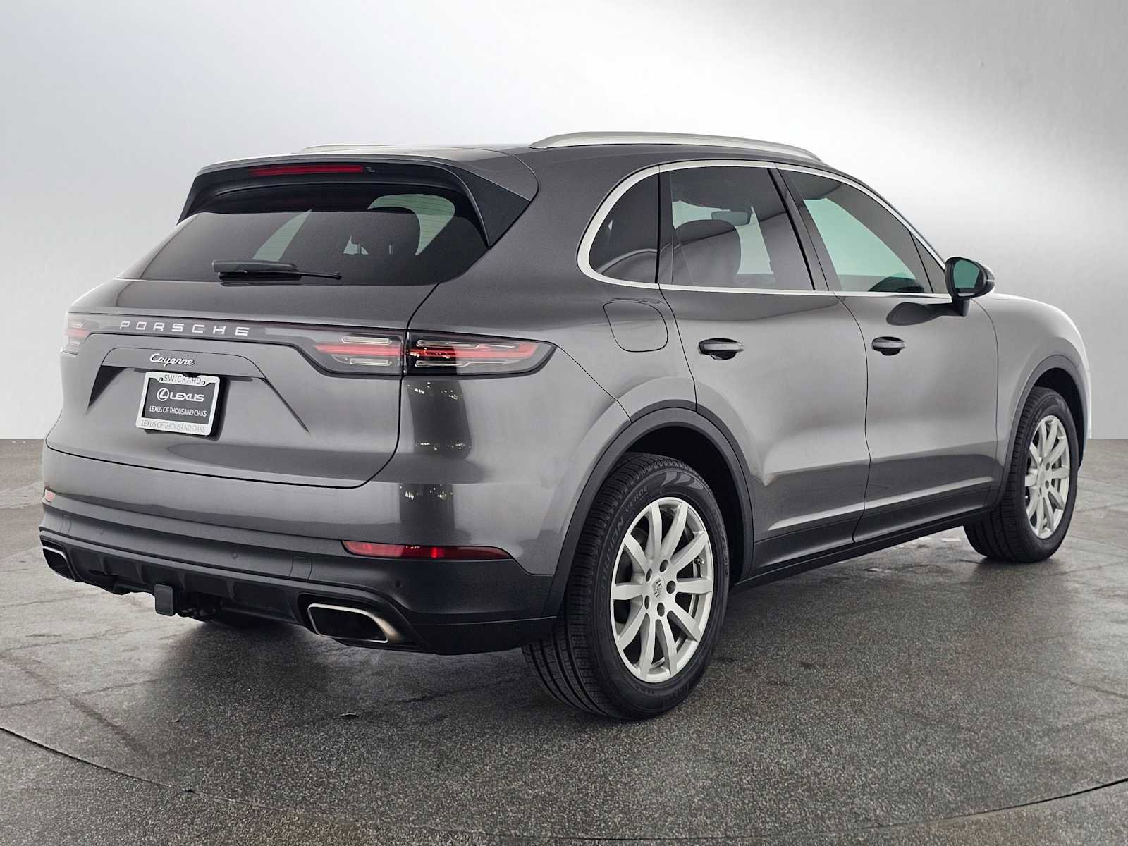 Used 2020 Porsche Cayenne image 3