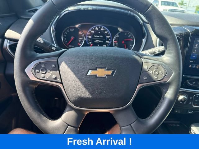 Used 2023 Chevrolet Traverse Premier FWD image 6