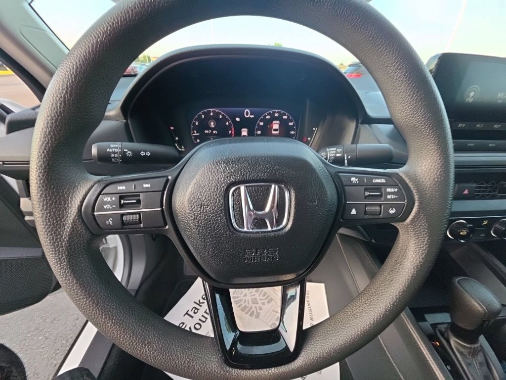 Used 2025 Honda Accord LX image 14