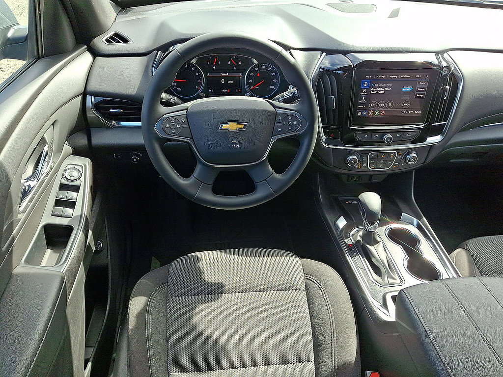 Certified 2023 Chevrolet Traverse LT w/ LPO, Floor Liner Package AWD/4WD image 21