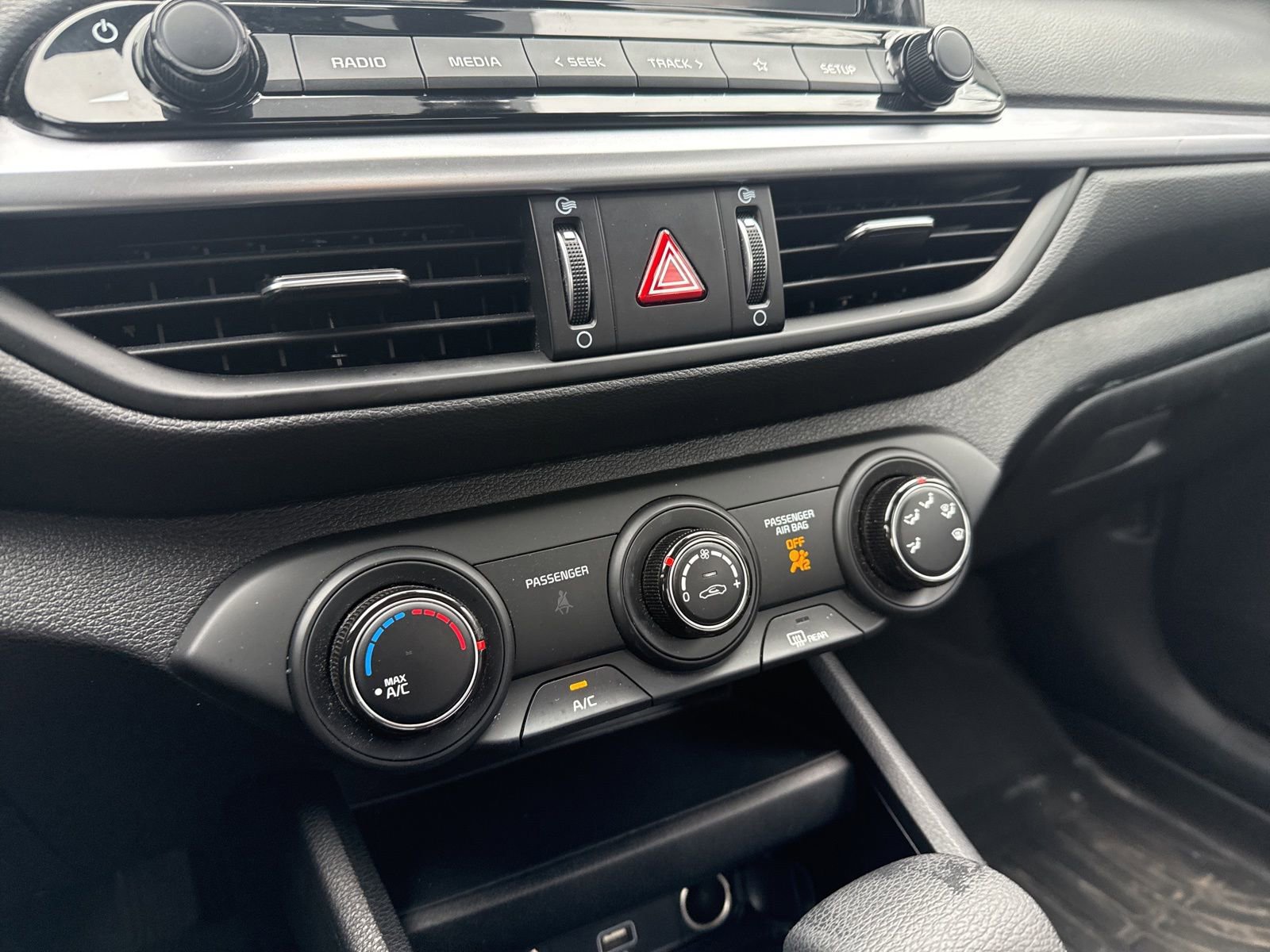 Used 2023 Kia Forte LXS image 19