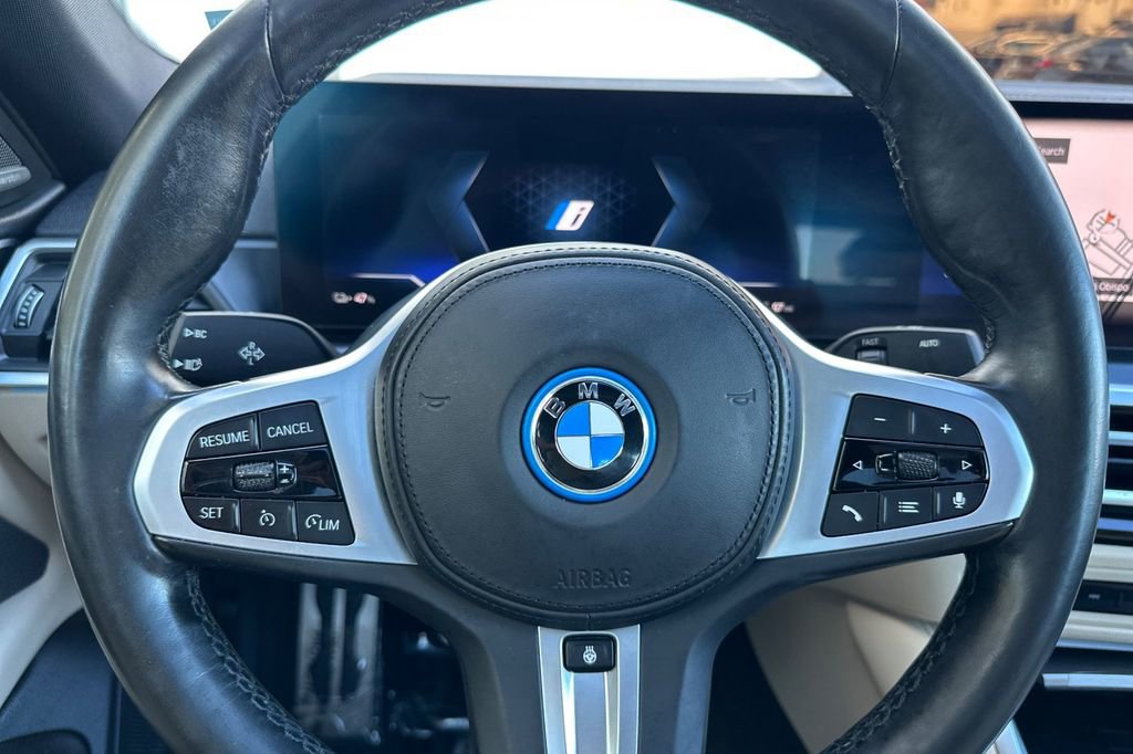 Used 2023 BMW i4 eDrive40 w/ M Sport Package image 26