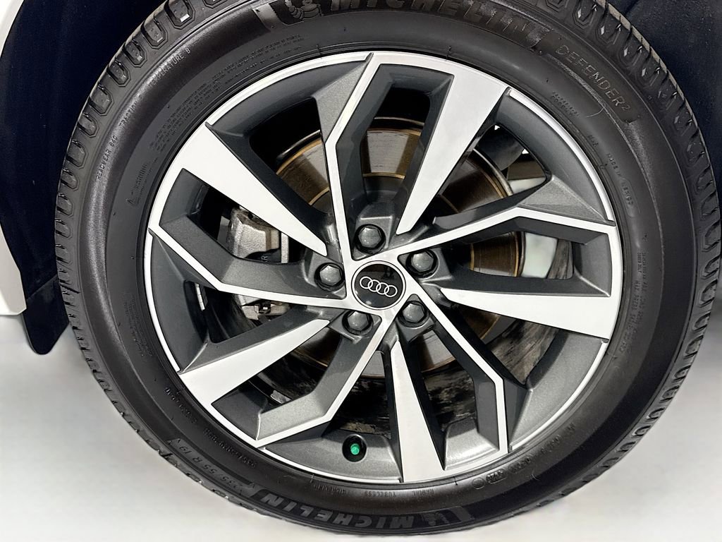 Certified 2023 Audi Q5 2.0T Premium Plus w/ Premium Plus Package AWD/4WD image 32