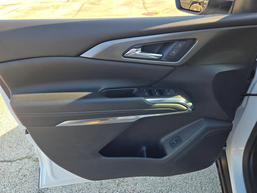 Used 2024 Chevrolet Traverse LT AWD/4WD image 22