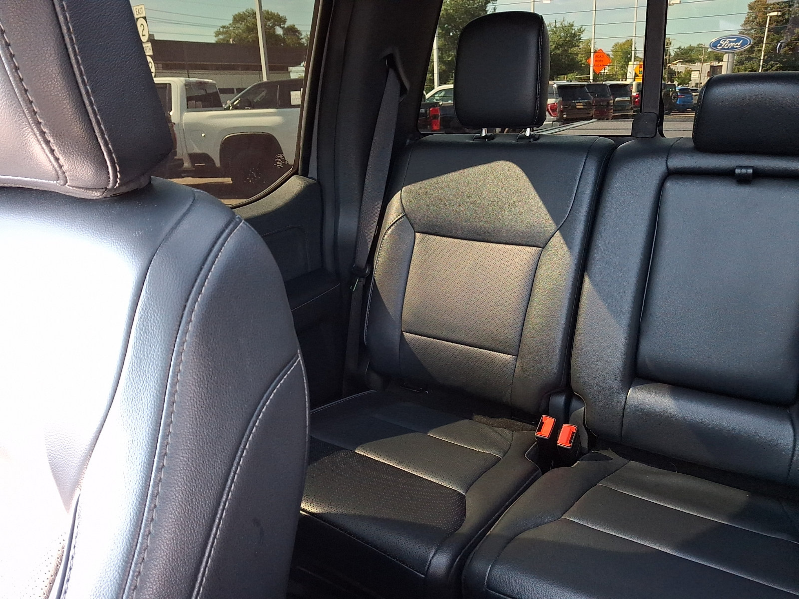 Used 2024 Ford F150 Lariat w/ Equipment Group 502A High AWD/4WD image 18