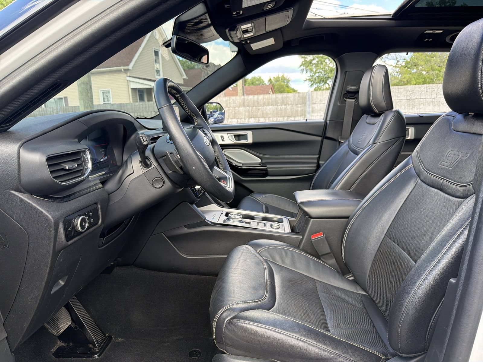 Used 2024 Ford Explorer ST w/ Equipment Group 401A AWD/4WD image 14