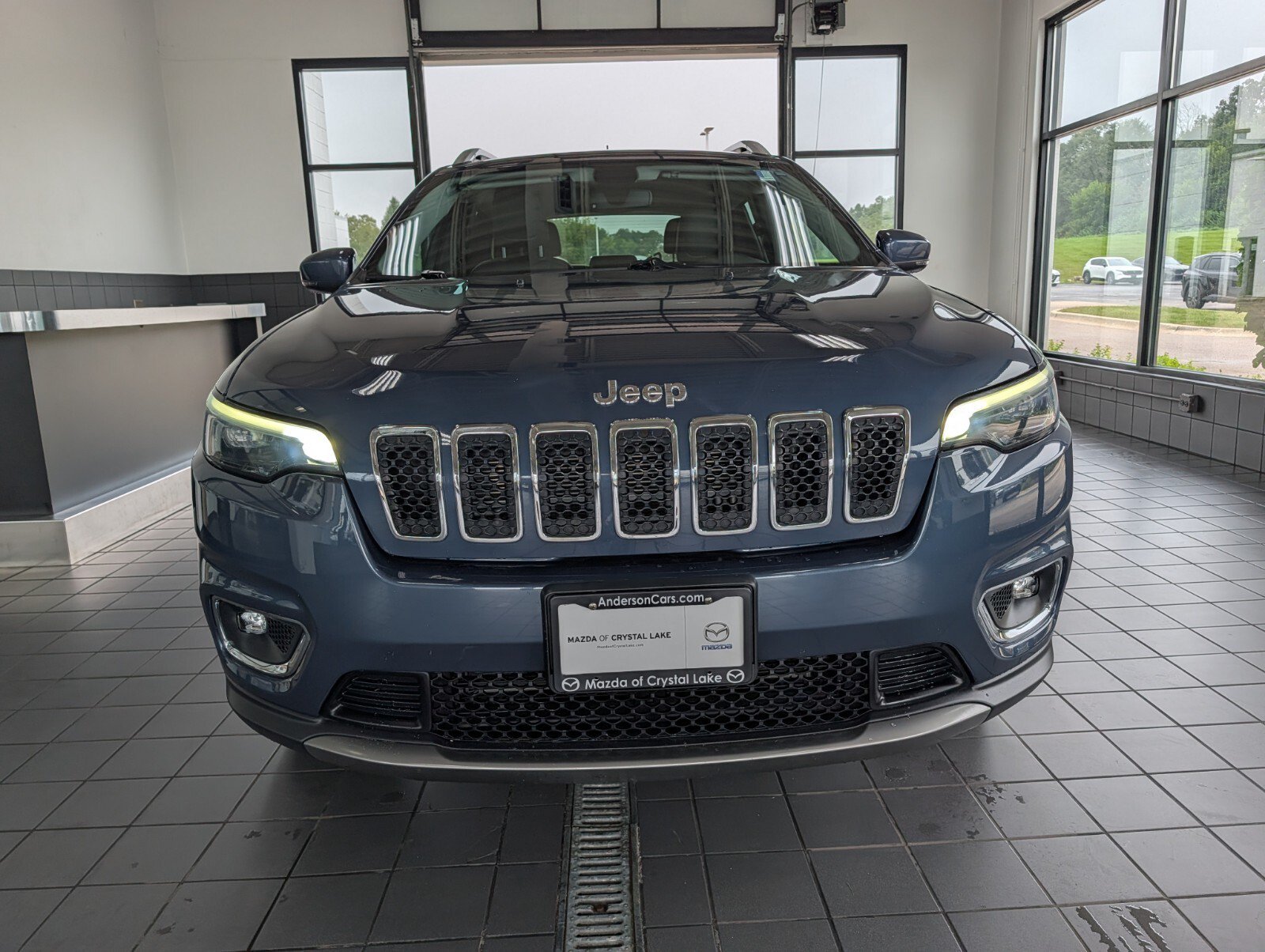 Used 2019 Jeep Cherokee Limited AWD/4WD image 7