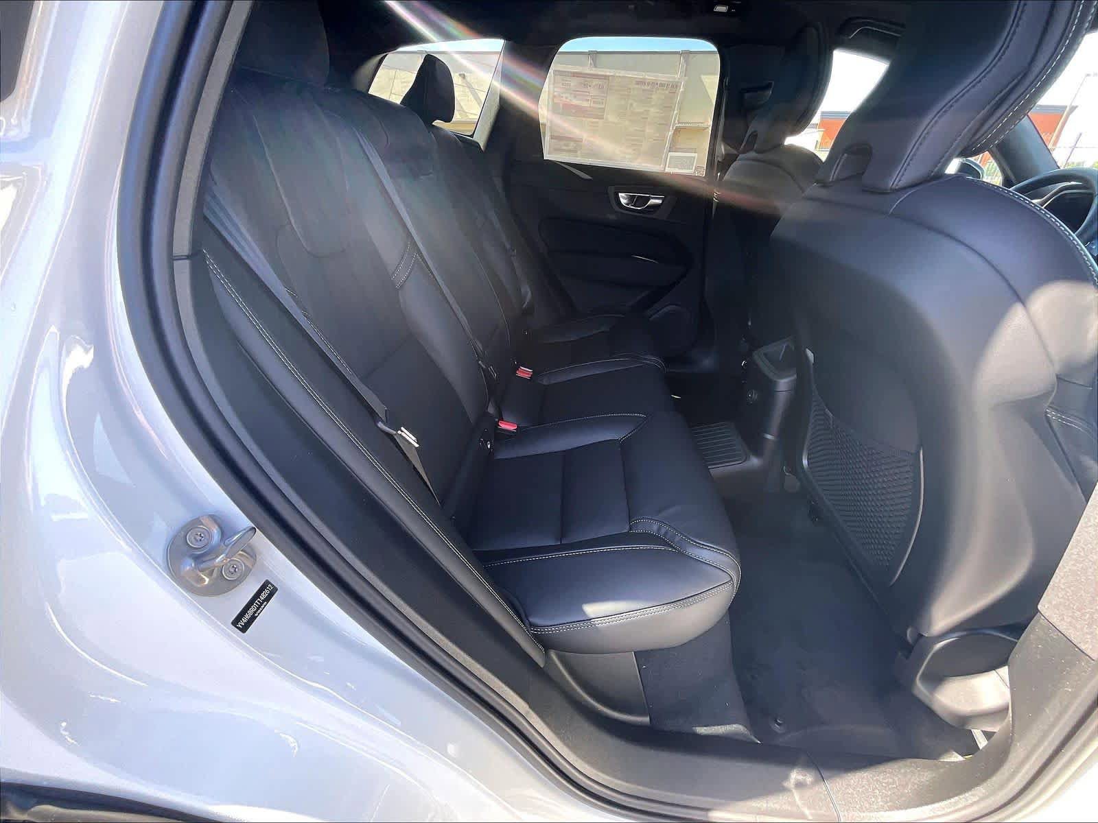 New 2026 Volvo XC60 T8 Ultra w/ Climate Package AWD/4WD image 27