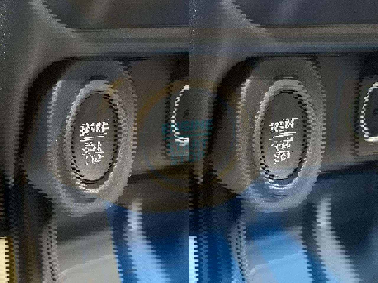 New 2025 Ford Maverick XLT image 33
