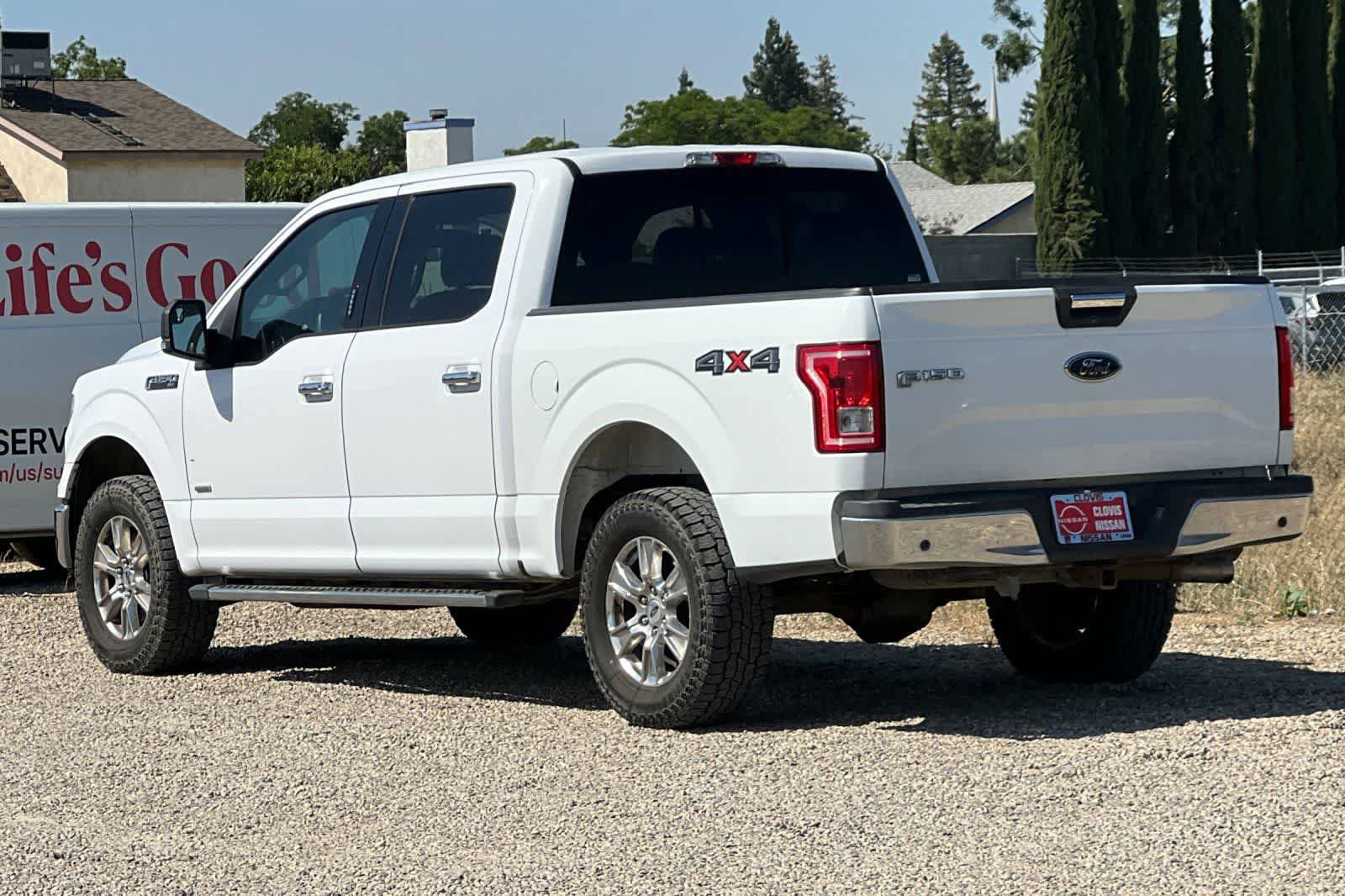 Used 2015 Ford F150 XLT w/ Equipment Group 302A Luxury AWD/4WD image 7
