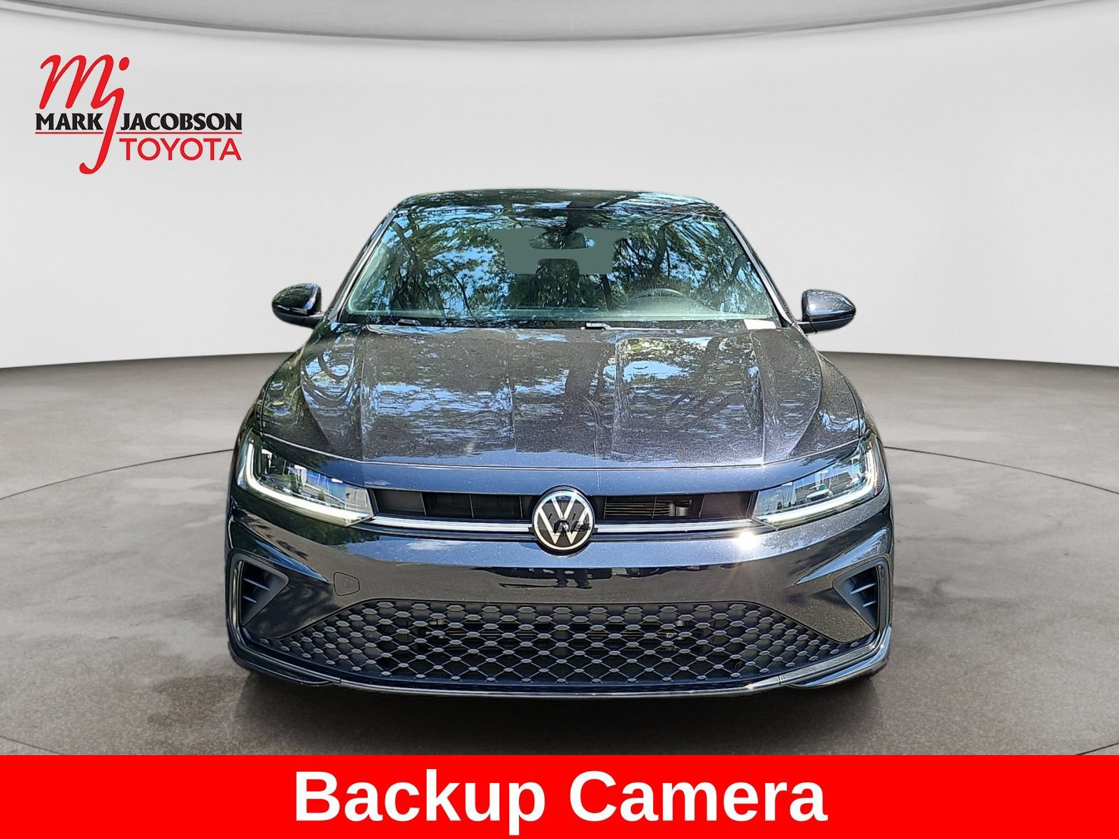Used 2025 Volkswagen Jetta Sport FWD image 2