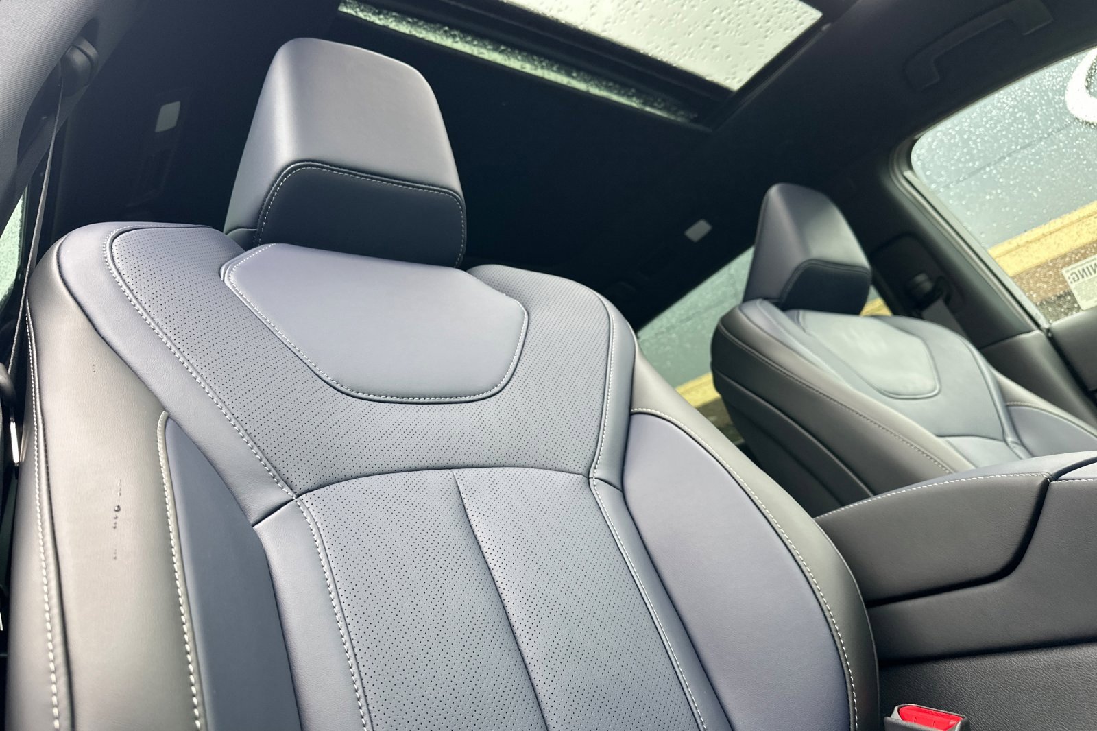 New 2026 INFINITI QX60 Sport w/ Dark Cargo Package image 19