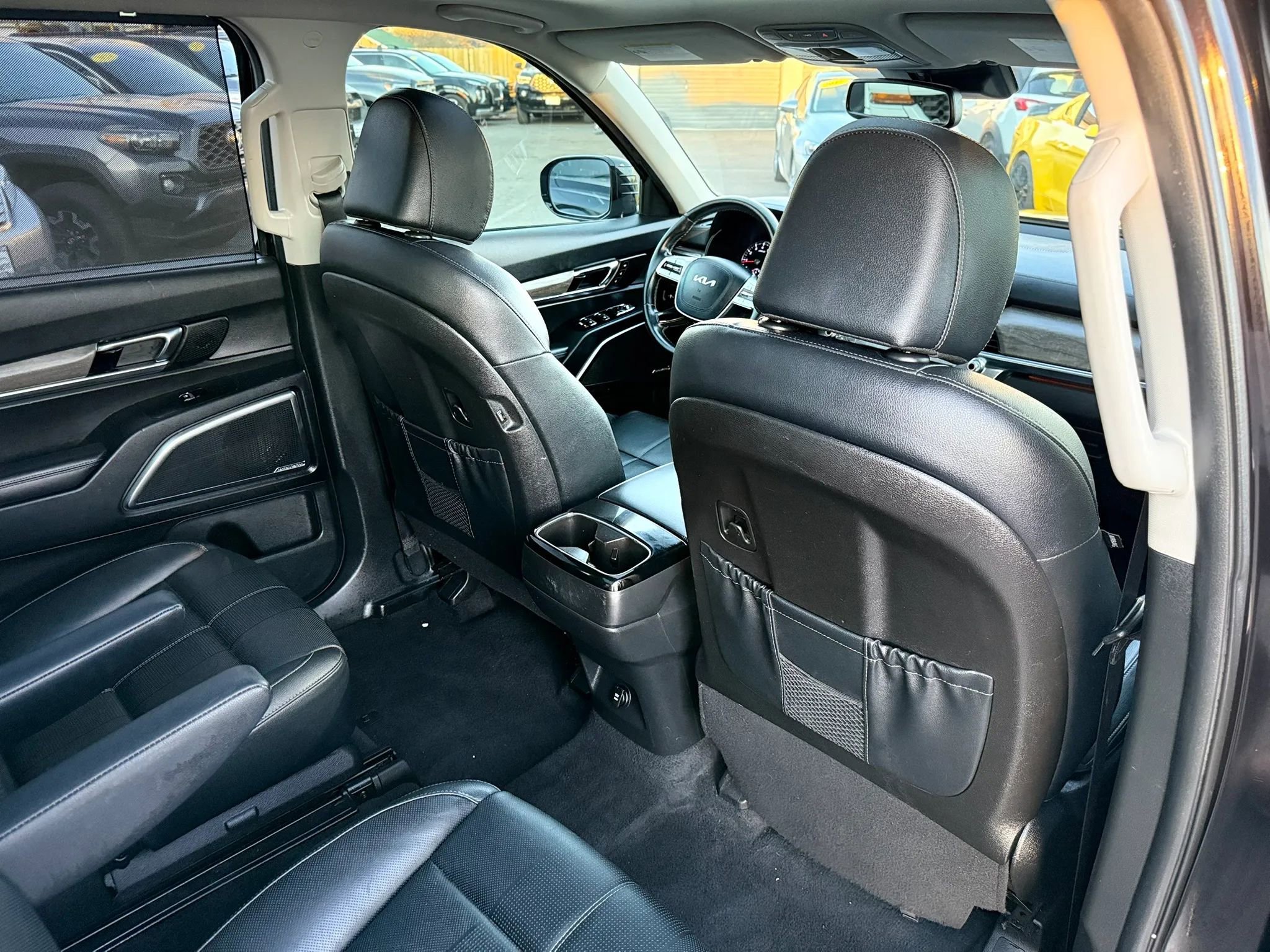 Used 2022 Kia Telluride SX w/ Nightfall Edition Package image 19