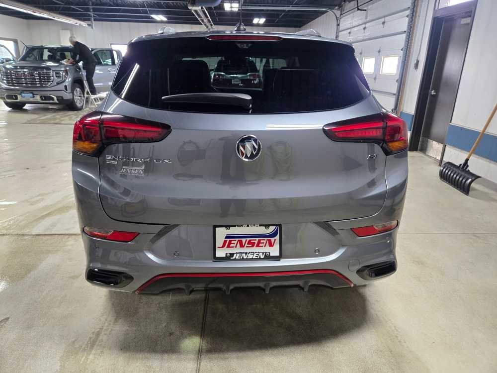 Used 2020 Buick Encore GX Essence w/ Experience Buick Package image 5