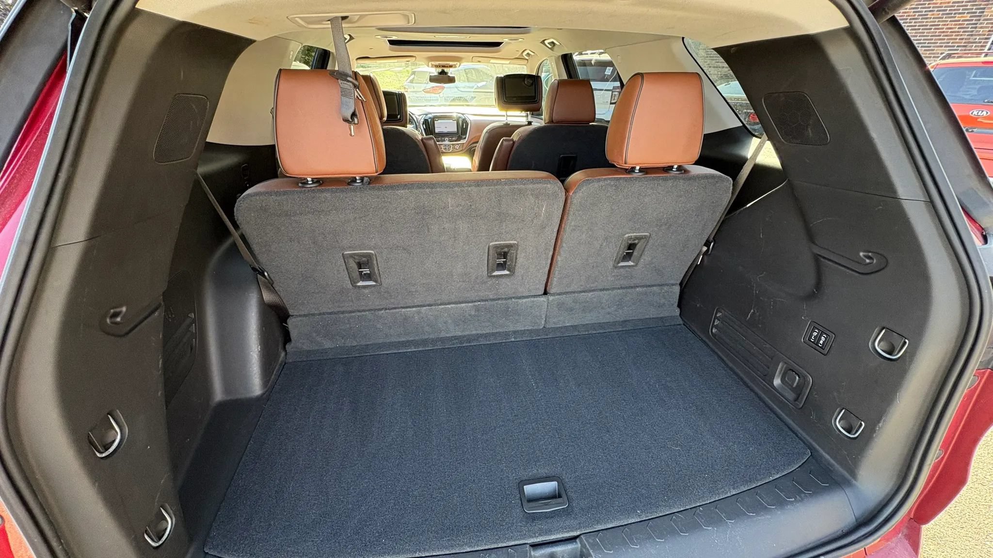 Used 2019 Chevrolet Traverse High Country AWD/4WD image 25