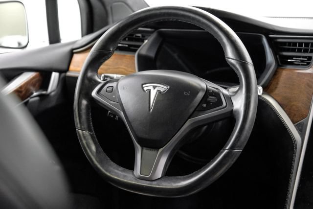 Used 2020 Tesla Model X Long Range AWD/4WD image 21