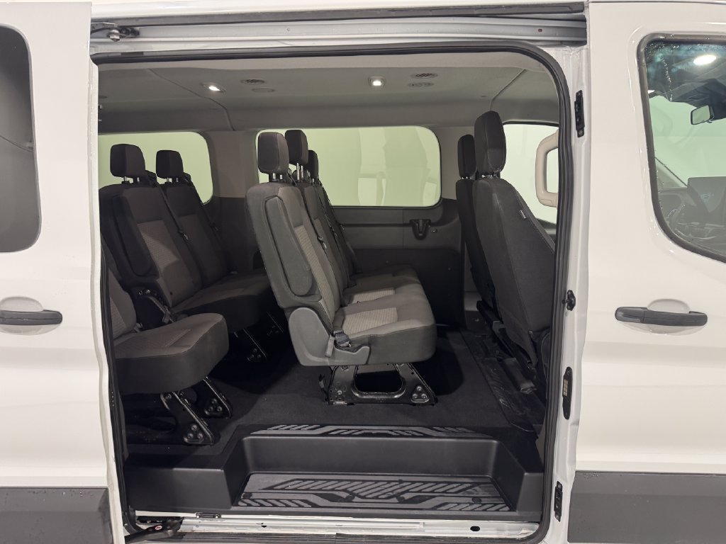 Used 2025 Ford Transit 350 XLT RWD image 17