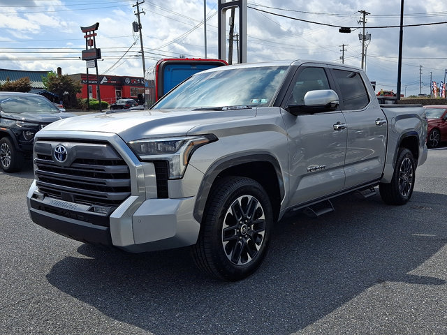 Used 2024 Toyota Tundra Limited AWD/4WD image 3