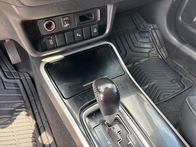 Used 2020 Mitsubishi Outlander SEL FWD image 20