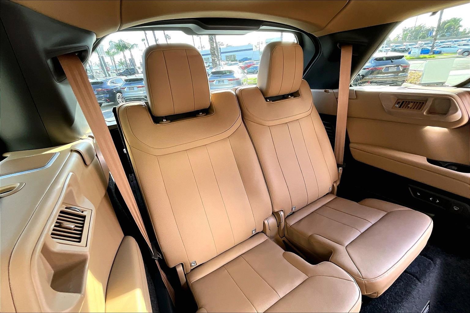 Used 2025 Land Rover Range Rover Long Wheelbase SE image 27