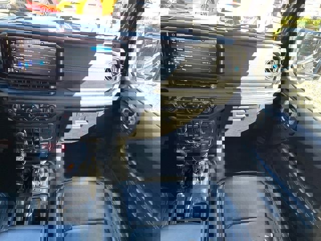 Used 2024 Jeep Wrangler Unlimited Rubicon 4xe image 25