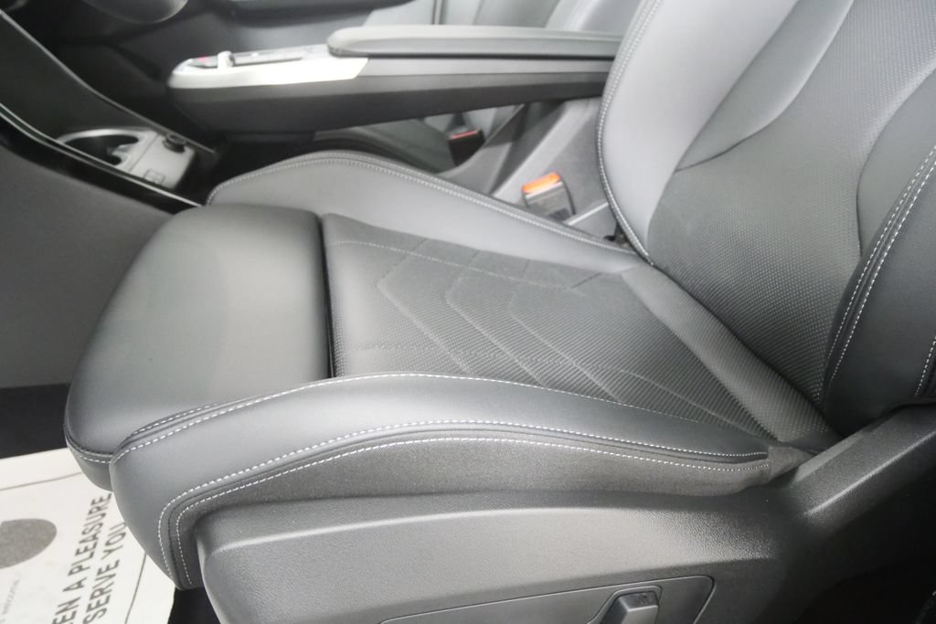 Certified 2026 BMW X2 xDrive28i AWD/4WD image 9
