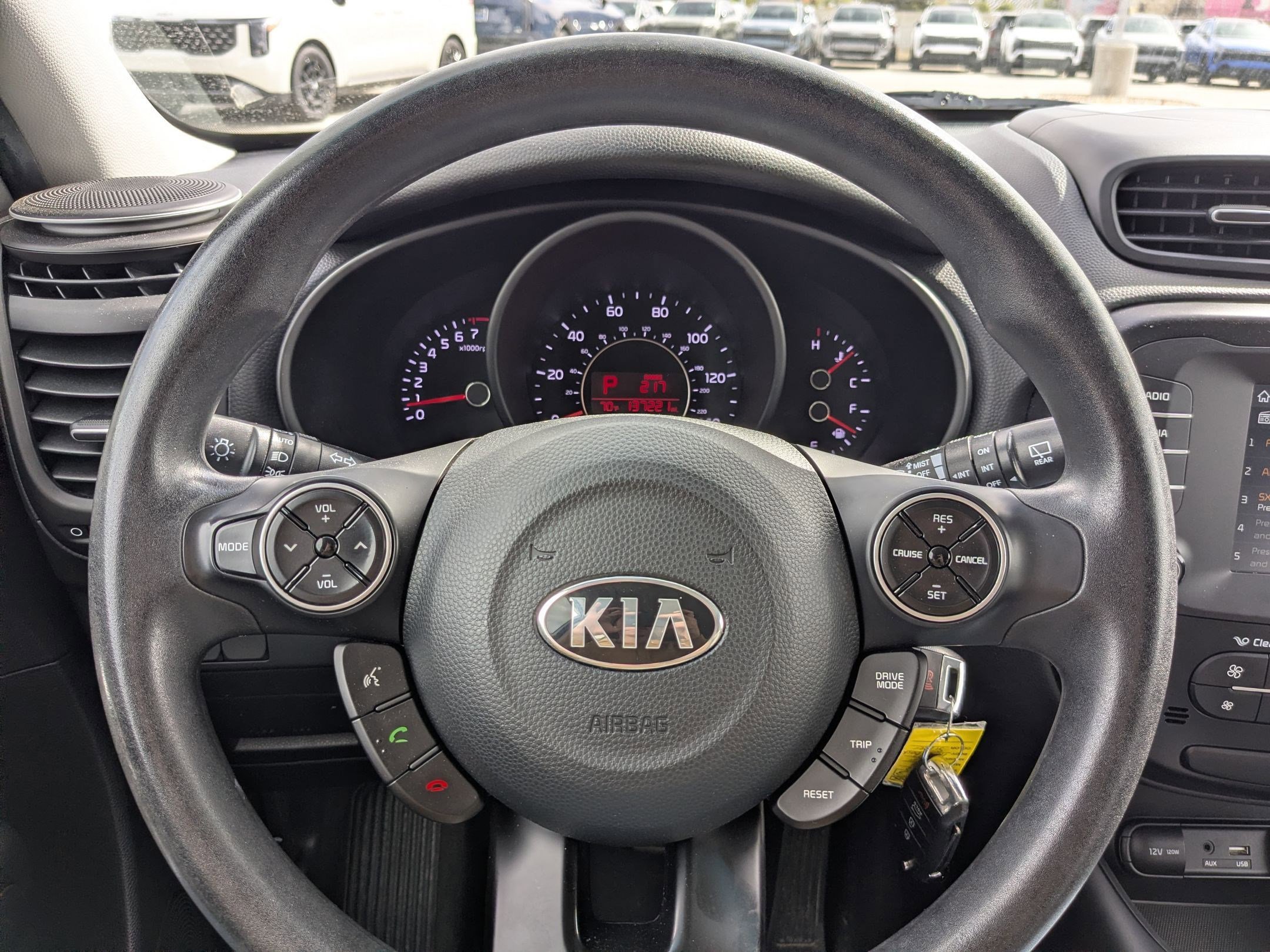 Used 2019 Kia Soul + image 15