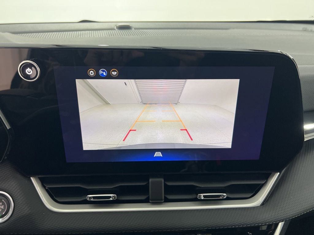 New 2026 Chevrolet Equinox LT image 13