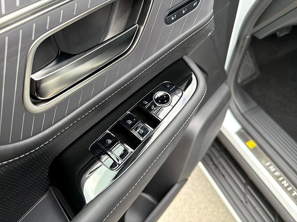 New 2026 INFINITI QX80 Autograph image 10